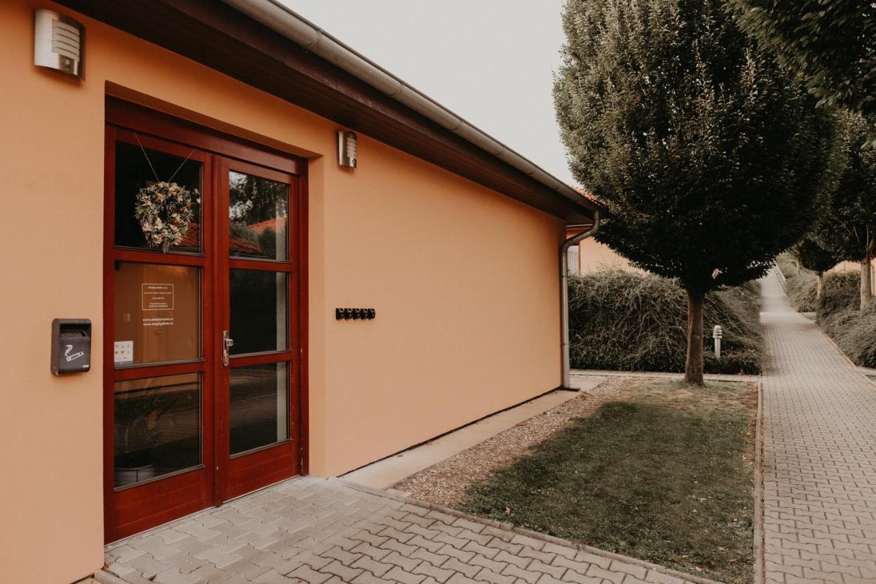 Simply Rooms Slavkov u Brna Ngoại thất bức ảnh