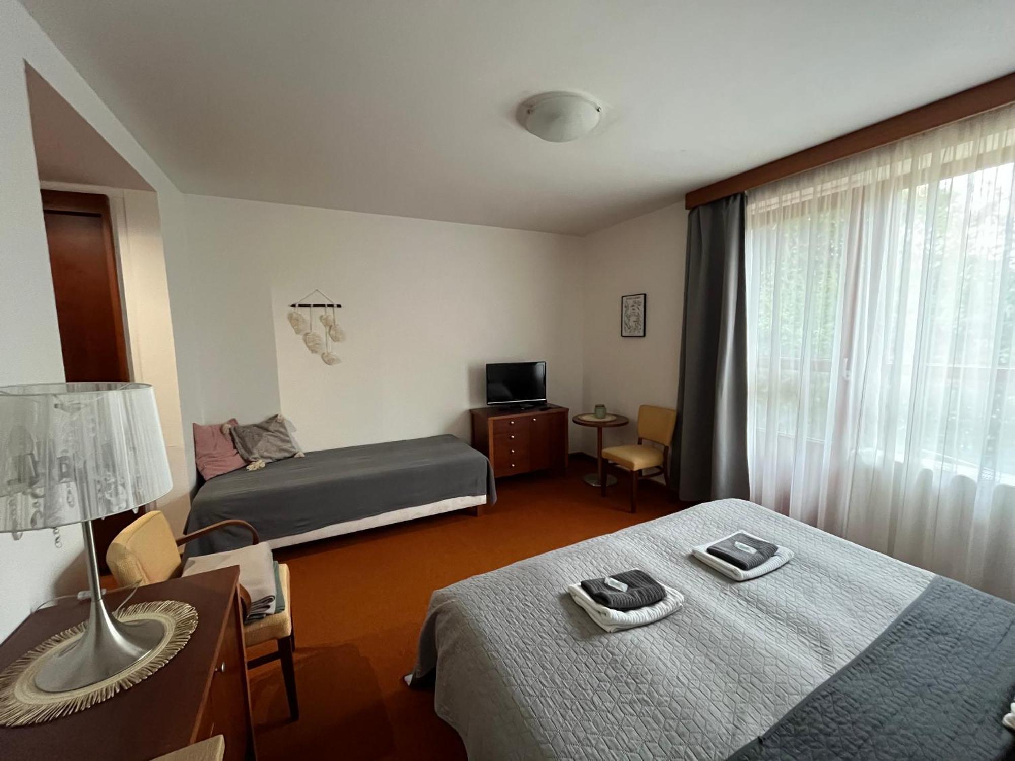 Simply Rooms Slavkov u Brna Ngoại thất bức ảnh