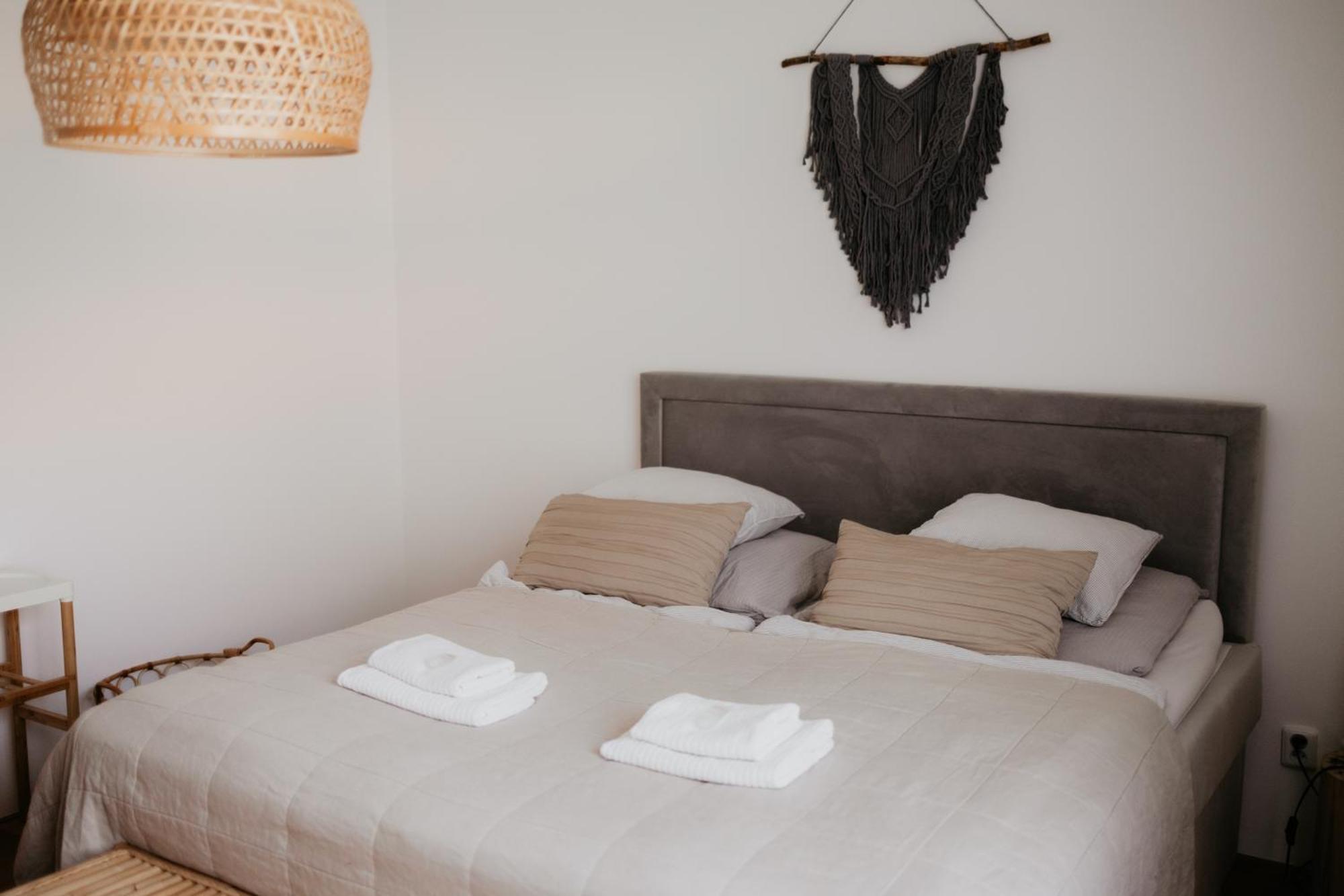 Simply Rooms Slavkov u Brna Ngoại thất bức ảnh